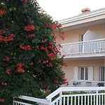 Marina - Perfect For Couples, Parking Apartman *