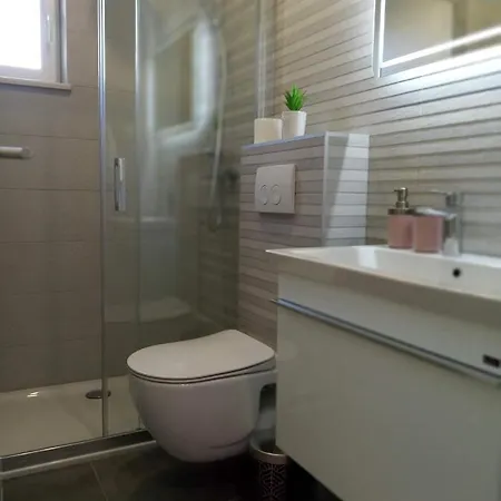 아파트 Marina 챠브타트