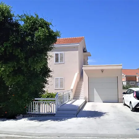 Marina Apartment